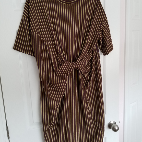 Zara Dress - Picture 1 of 3